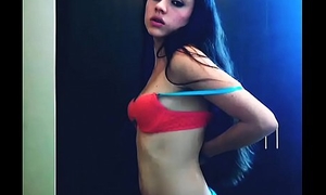 Karla Wild baile sexy para mis Fans en la rave at cam